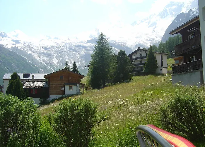 Haus Le Mirage 萨斯费